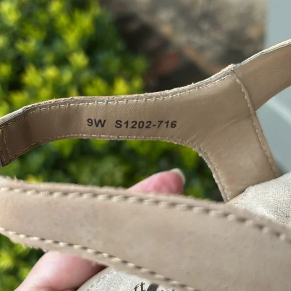 San Pablo gold/stone wedges size 9W - Picture 6 of 8